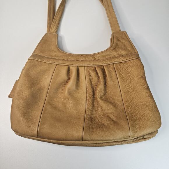 Vintage Soft Light Brown Leather 6 Pocket 2 Strap Whale Tail Lg Shoulder Bag - Picture 10 of 13
